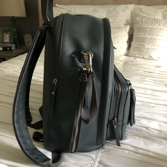 Skip Hop Diaper Bag/Backpack - Picture 4 of 6